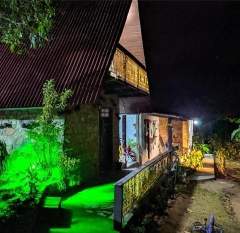 Pousada Refugio Do Poeta モンテ・ダス・ガメレイラス エクステリア 写真
